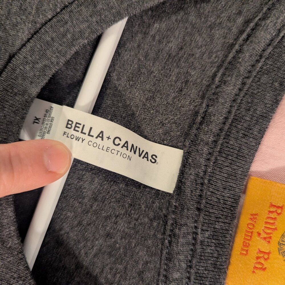 Belle + Canvas grey crop tee - xl - Picture 5 of 5